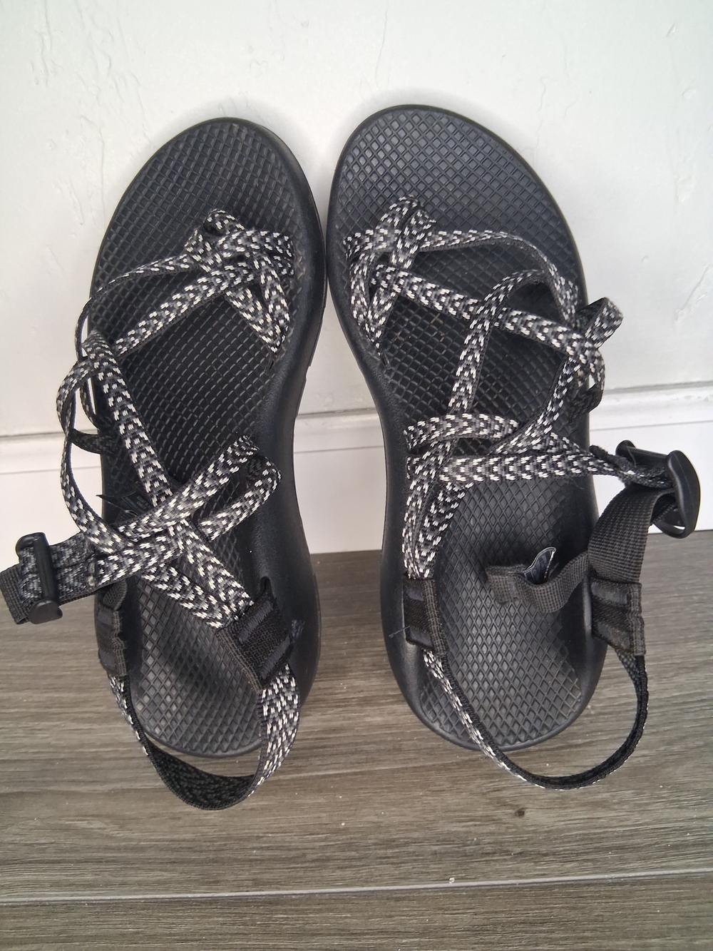 Chaco Z/Cloud Women's Sport Sandals Size 8 Black Gray Adjustable Hiking Water - Picture 7 of 10